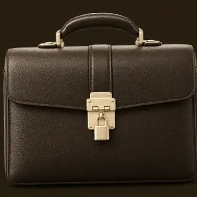 Locked leather briefcase — Bsb007